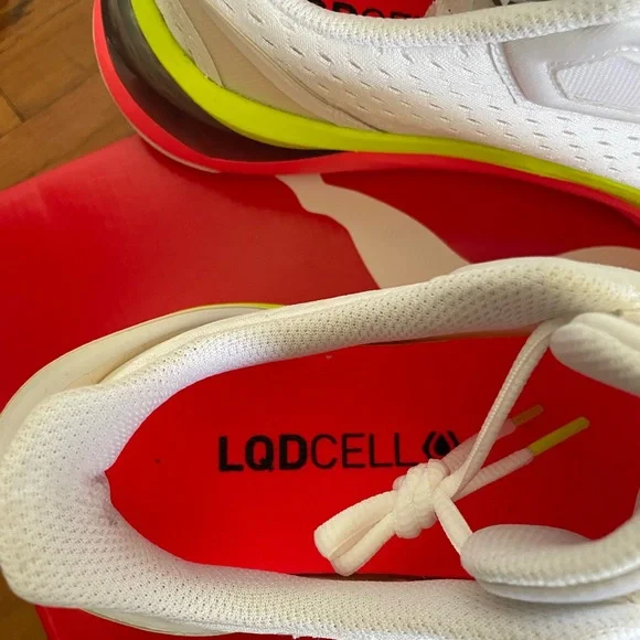 Puma Sneakers with Neon Accents - Picture 6 of 7